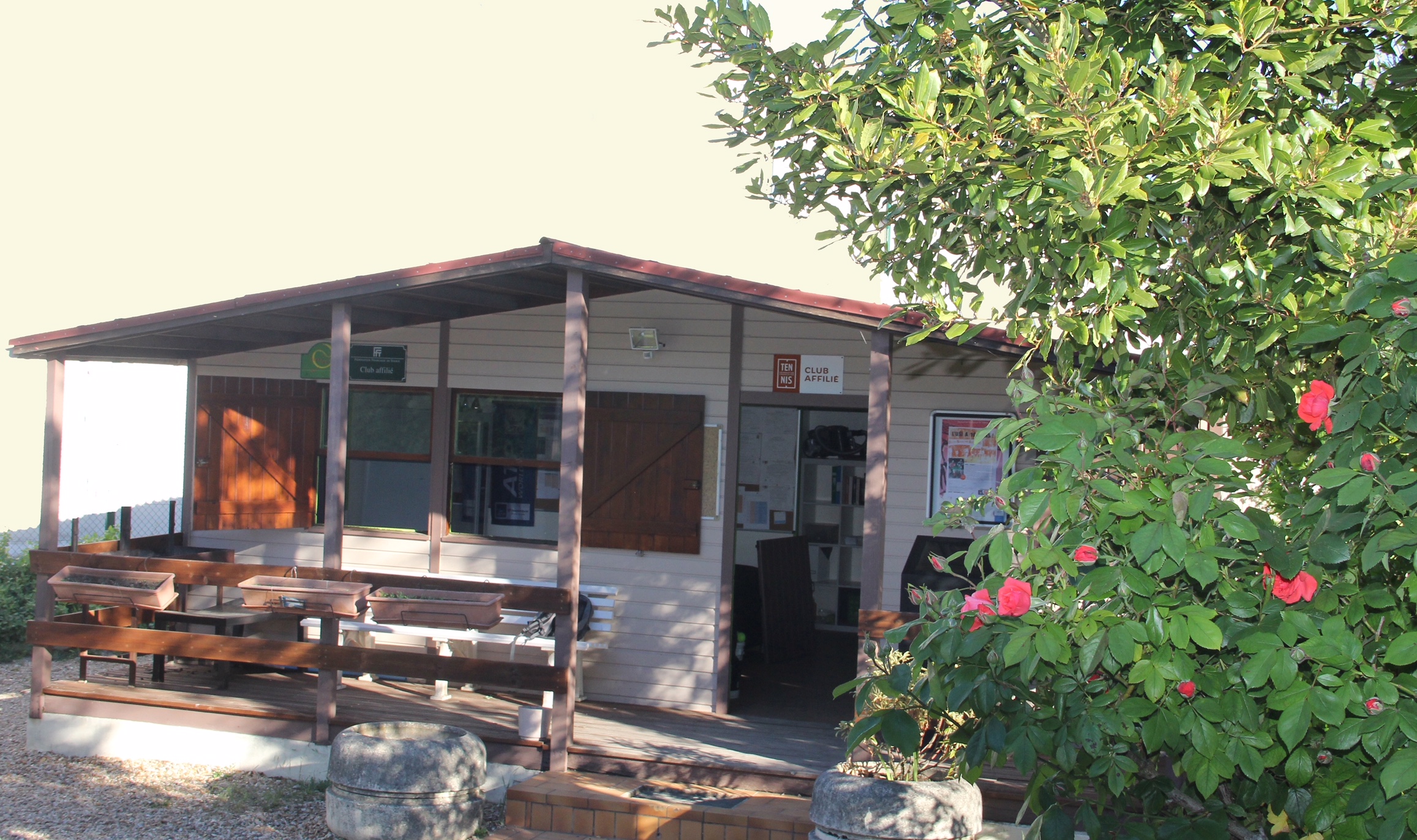 Le chalet du Tennis Club d'Ivry, lieu de vie du club